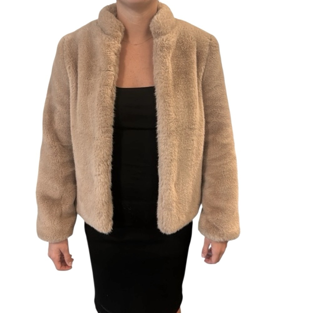 Magaschoni Oversized Plush Faux Fur Coat Beige Women’s Size XS